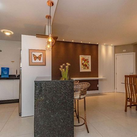 Boulevard 224D - Excelente Apartamento Em Condominio De Luxo No Centro De Bombinhas - Piscina - Jacuzzi - Academia - Portaria 24H. Bagian luar foto