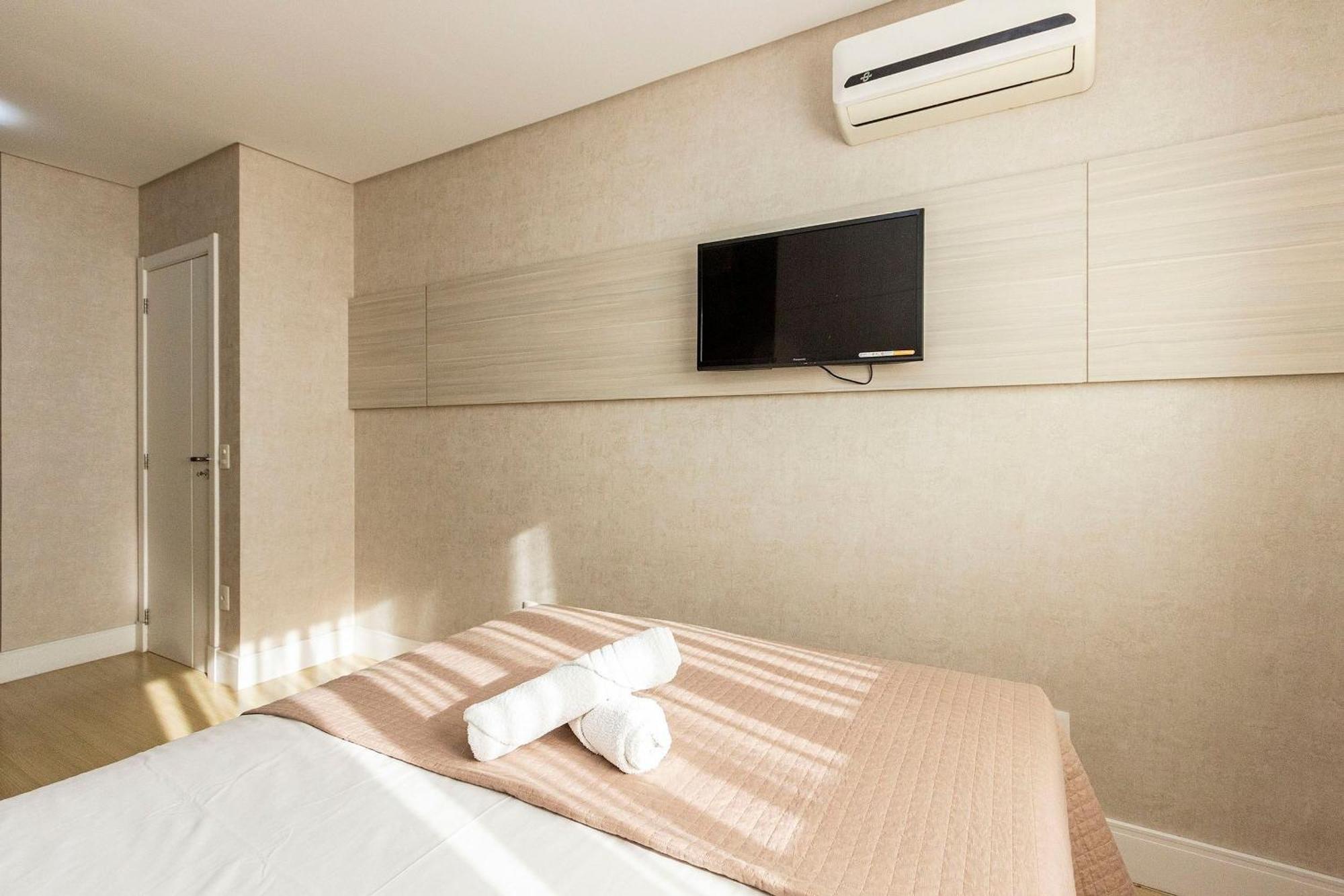 Boulevard 224D - Excelente Apartamento Em Condominio De Luxo No Centro De Bombinhas - Piscina - Jacuzzi - Academia - Portaria 24H. Bagian luar foto