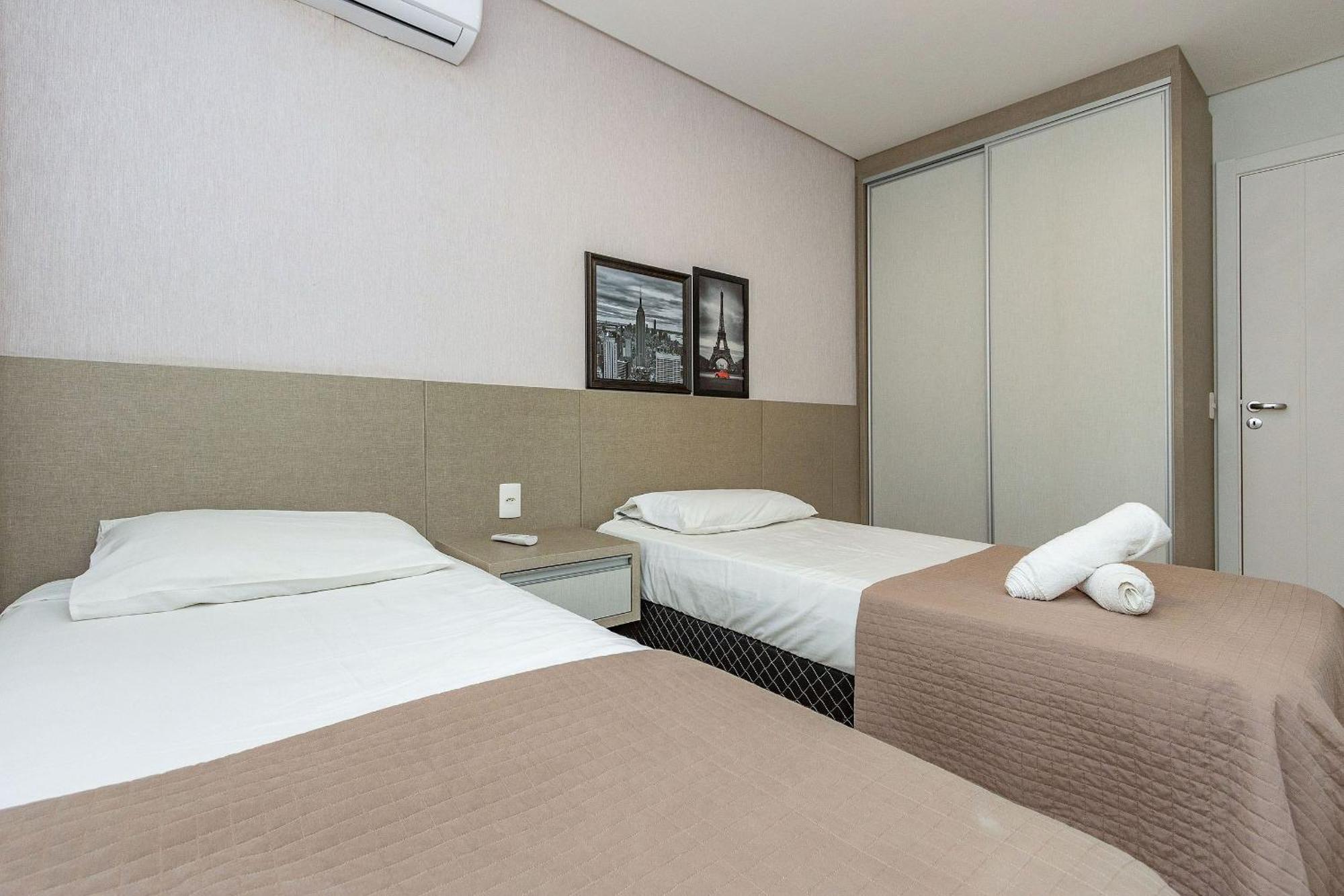 Boulevard 224D - Excelente Apartamento Em Condominio De Luxo No Centro De Bombinhas - Piscina - Jacuzzi - Academia - Portaria 24H. Bagian luar foto