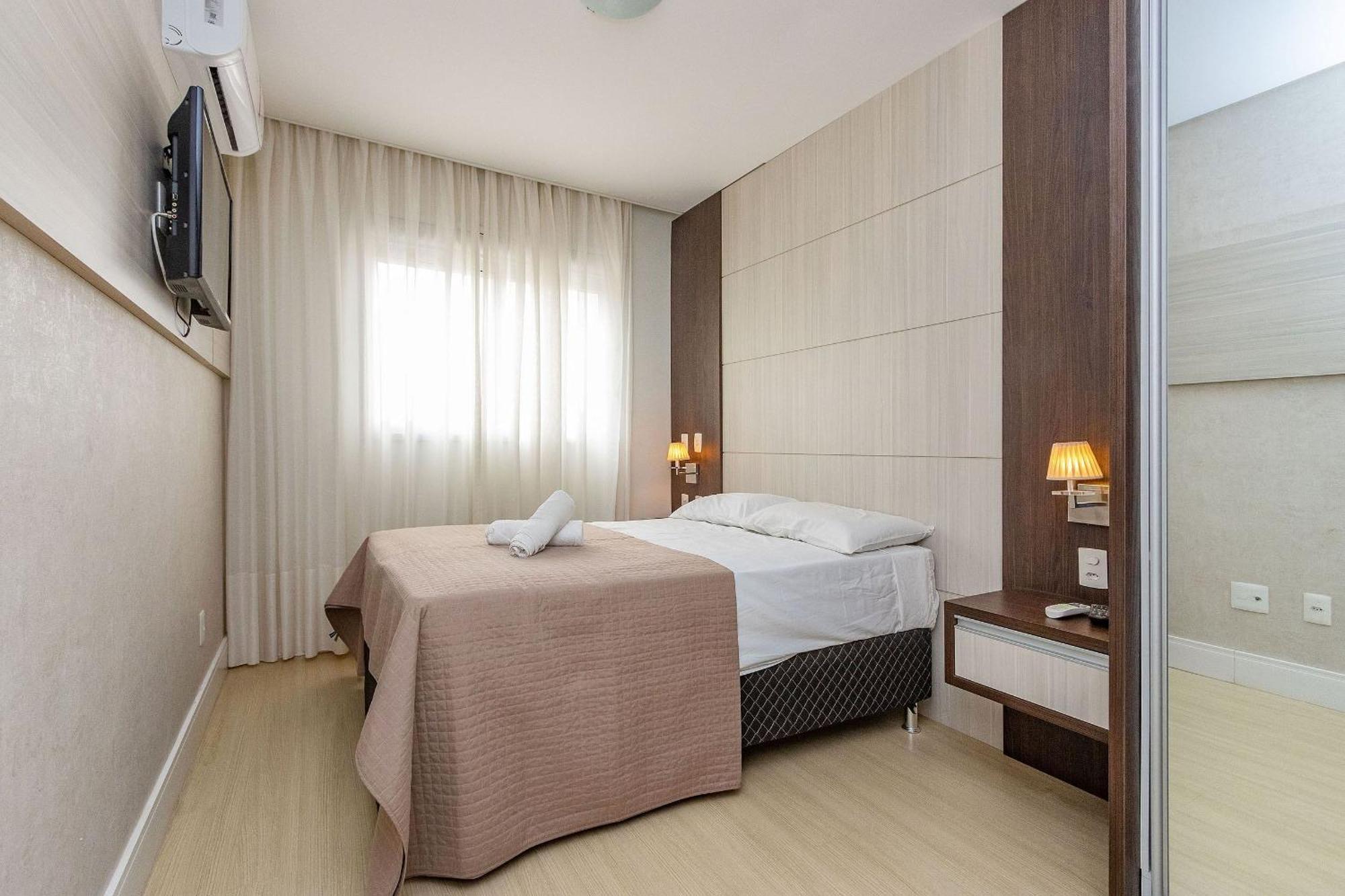 Boulevard 224D - Excelente Apartamento Em Condominio De Luxo No Centro De Bombinhas - Piscina - Jacuzzi - Academia - Portaria 24H. Bagian luar foto
