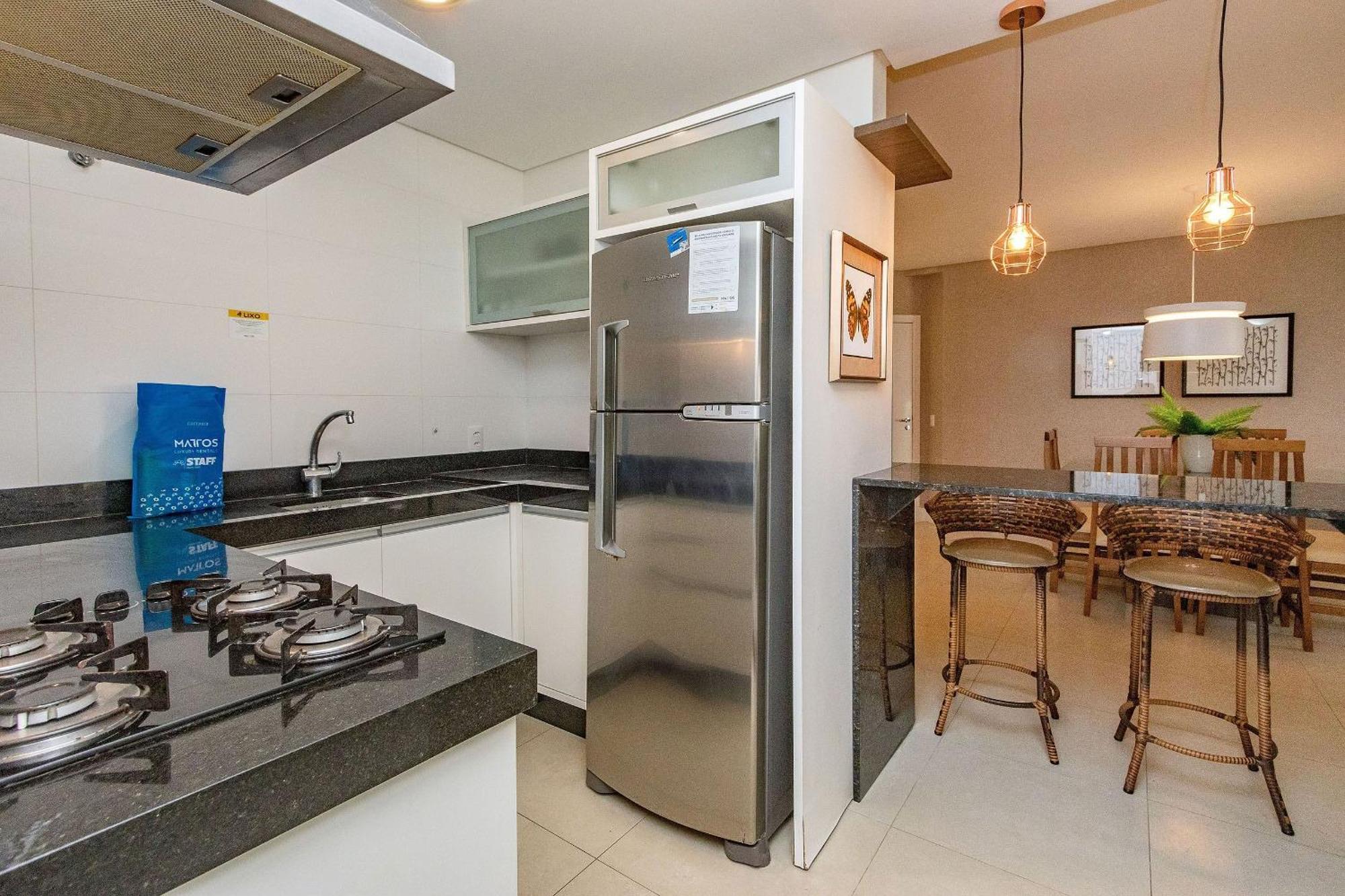 Boulevard 224D - Excelente Apartamento Em Condominio De Luxo No Centro De Bombinhas - Piscina - Jacuzzi - Academia - Portaria 24H. Bagian luar foto
