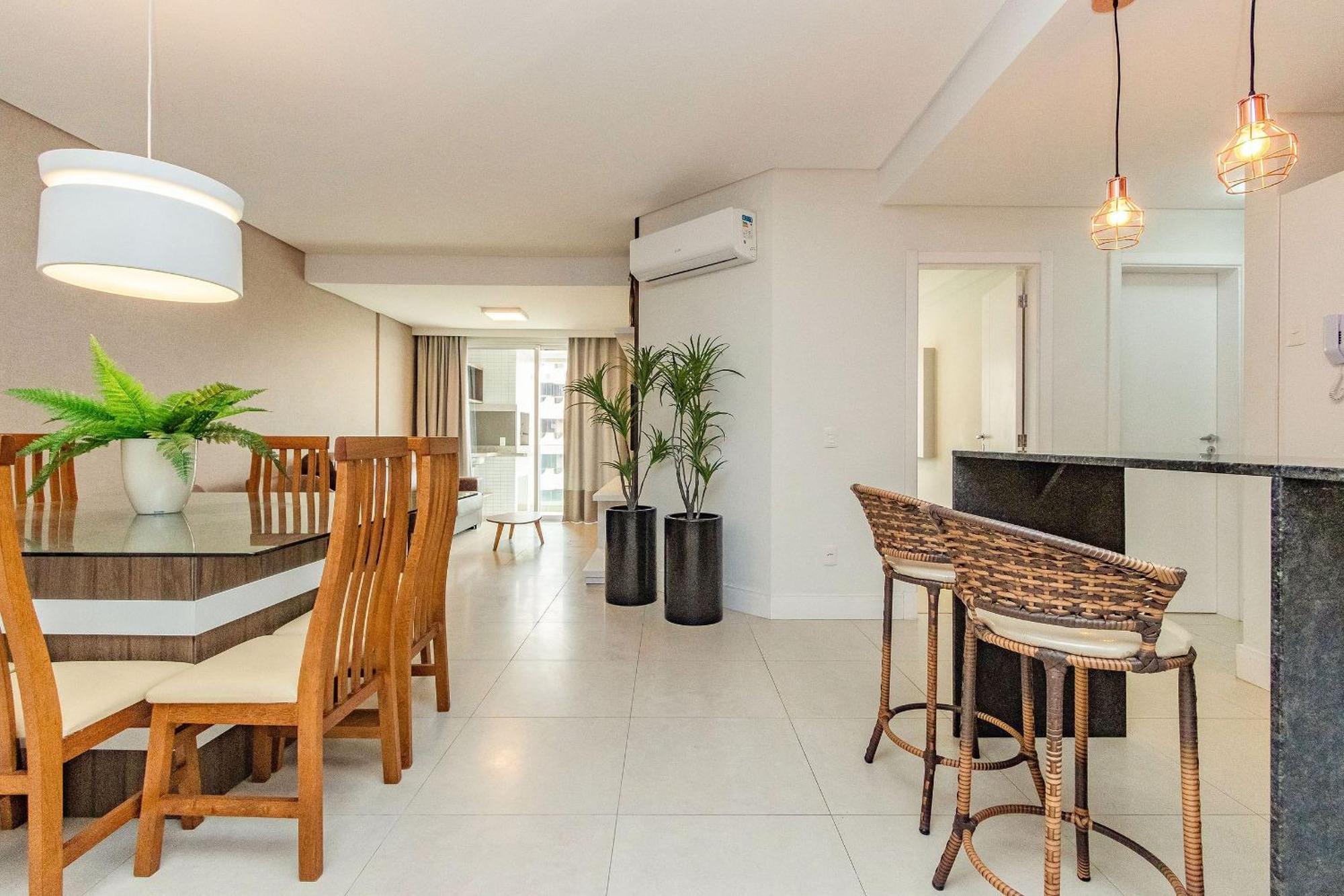 Boulevard 224D - Excelente Apartamento Em Condominio De Luxo No Centro De Bombinhas - Piscina - Jacuzzi - Academia - Portaria 24H. Bagian luar foto