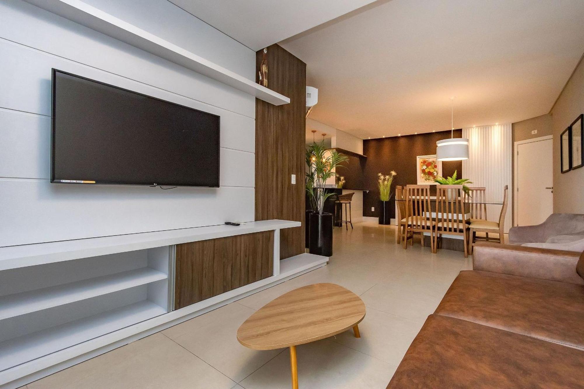 Boulevard 224D - Excelente Apartamento Em Condominio De Luxo No Centro De Bombinhas - Piscina - Jacuzzi - Academia - Portaria 24H. Bagian luar foto